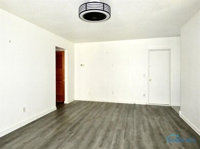 214 N 2nd St, Waterville, OH 43566 - photo 3