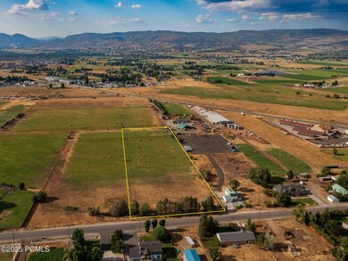 1581 E Little Sweden Rd, Daniel, UT 84032 - photo 6