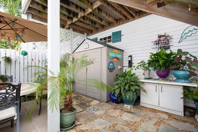 1005 Watson St Key West FL-large-019-13-