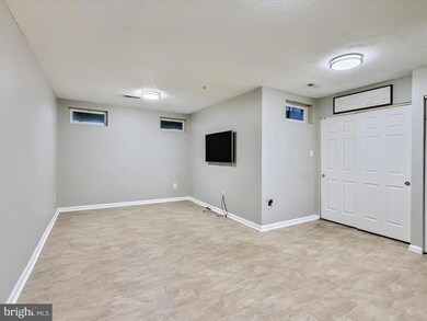 202 Oliver Heights Rd, Owings Mills, MD 21117 - photo 4