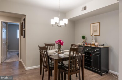 236 W Taylor Run Pkwy unit 5, Alexandria, VA 22314 - photo 7