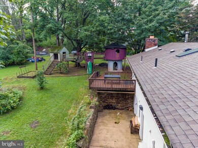 601 E Neversink Rd, Reading, PA 19606 - photo 7