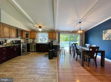 6217 Greenblade Garth, Columbia, MD 21045 - photo 4