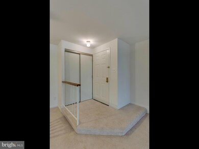 5918 Cove Landing Rd unit 303, Burke, VA 22015 - photo 4