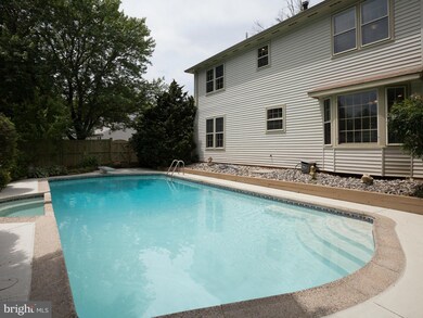 6247 Windward Dr, Burke, VA 22015 - photo 2