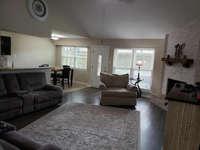 4210 Townes Forest Rd, Friendswood, TX 77546 - photo 6