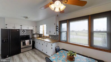 2448 Crottlestown Rd, Chambersburg, PA 17202 - photo 6