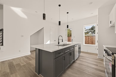 2475 Carmel St unit B, Houston, TX 77091 - photo 4