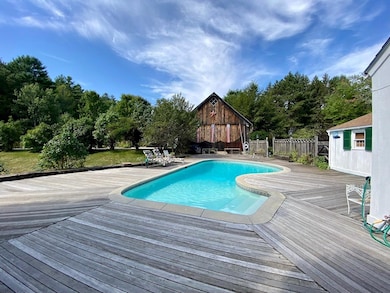 98 Elm St, Newport, NH 03773 - photo 6