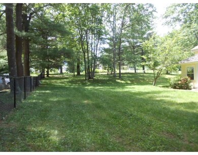 207 Clark St, Rochdale, MA 01542 - photo 4