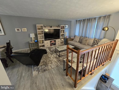 16014 Normandy Ct, Woodbridge, VA 22191 - photo 6