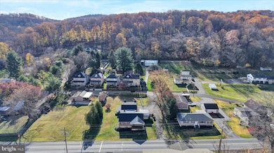 986 Fritztown Rd, Reading, PA 19608 - photo 2