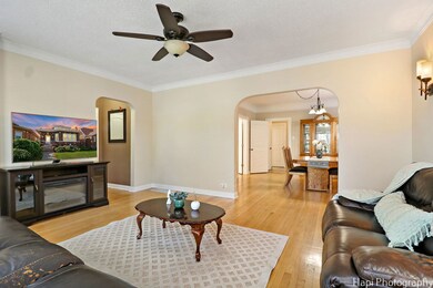 5733 W Melrose St, Chicago, IL 60634 - photo 4