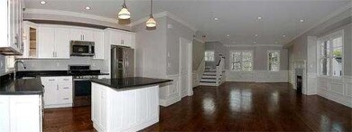 19 Taylor St, Boston, MA 02122 - photo 4