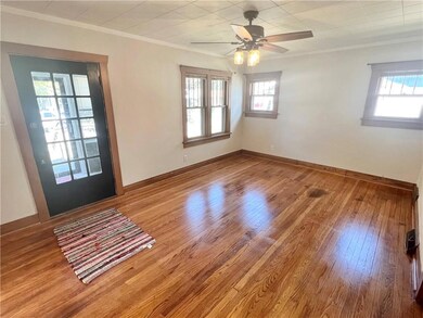 312 W 8th St S, Newton, IA 50208 - photo 5