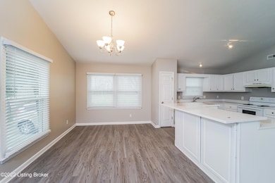 005-photo-dining-room-8014362