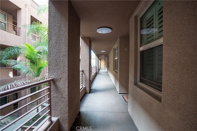 Burbank Village Walk unit 206, Burbank, CA 91502 - photo 3