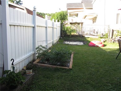 657 Penn Ave, Midland, PA 15059 - photo 7