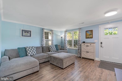 33 Devon Ct, Sterling, VA 20165 - photo 2