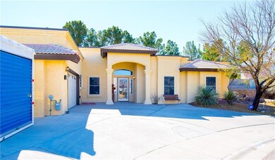 14024 Jeweled Desert Dr, Horizon City, TX 79928 - photo 2