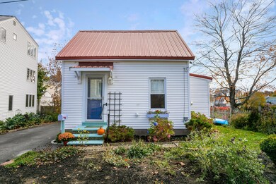 24A Myrtle Ave South Portland-large-003-