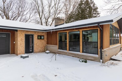 2611 Fairgrove-2