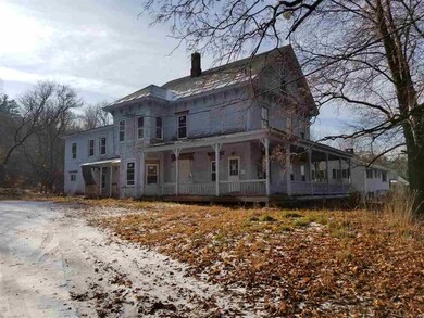 99 Chestnut St, Claremont, NH 03743 - photo 3