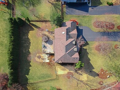 511 Fairway View Dr, Algonquin, IL 60102 - photo 2