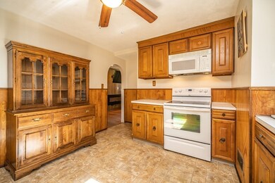 17 Arch St, Ludlow, MA 01056 - photo 3