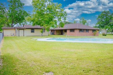 4102 Old Chocolate Bayou Rd, Manvel, TX 77578 - photo 4