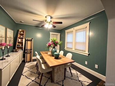 3874 Comstock St, HamtraMcK, MI 48212 - photo 5