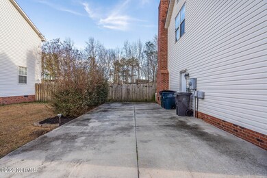 315 Richmond Dr, Jacksonville, NC 28540 - photo 4