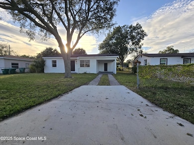 513 N Georgia Ave, Cocoa, FL 32922 - photo 2