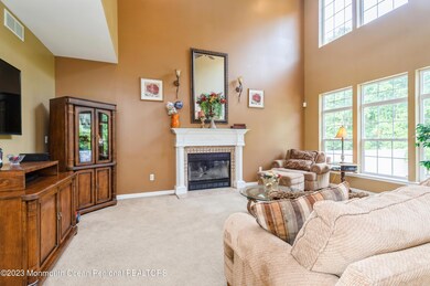 10_27MutineerAve_3_FamilyRoom_HiRes