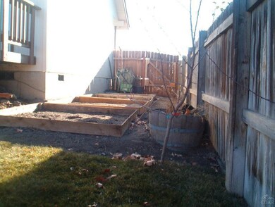 2879 SW Quartz Ave, Redmond, OR 97756 - photo 4