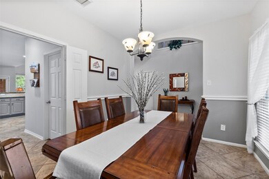 82 W Spindle Tree Cir, Spring, TX 77382 - photo 7