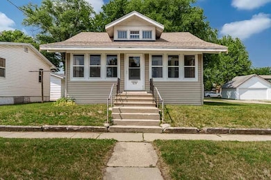 619 Middle St, Beloit, WI 53511 - photo 2