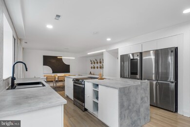 1021 Roxleigh Rd, Towson, MD 21286 - photo 5