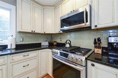 Custom Kitchen with Granite Countertops