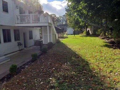 126 Hills Ferry Rd unit Lower Unit, Nashua, NH 03064 - photo 3