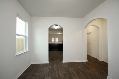 10527 Pine Landing Dr, Houston, TX 77088 - photo 3