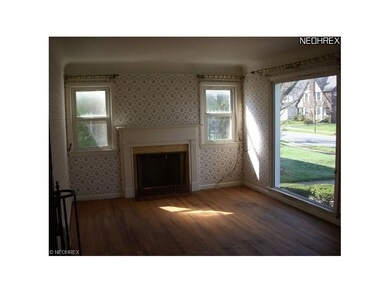 Living Room. 1527 Oakmount Road, South Euclid, OH 