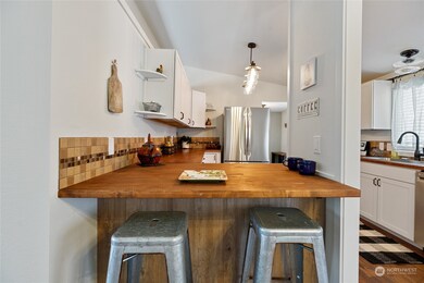 8434 McNiece Dr SE, Yelm, WA 98597 - photo 6