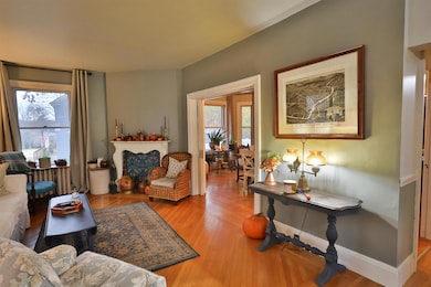 85 Myrtle St, Claremont, NH 03743 - photo 5