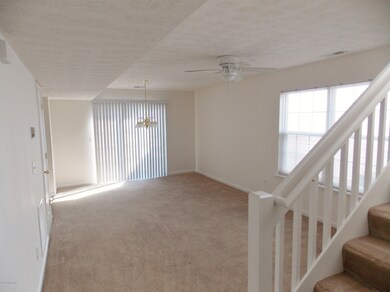 6816 Arbor Creek Dr, Louisville, KY 40228 - photo 2