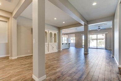 2636 E Hazeltine Way-11