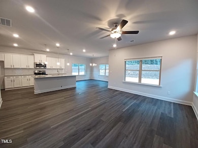 84 Decatur Dr, Fuquay-Varina, NC 27526 - photo 5