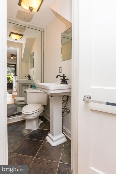 412 Strathmore Rd, Havertown, PA 19083 - photo 5