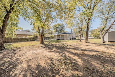 213 S Line St, Weatherford, TX 76086 - photo 4