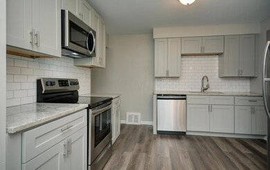 1375- Kitchen
